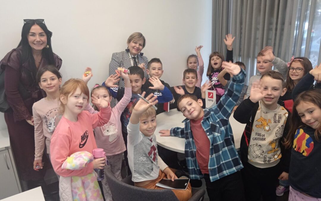 Učenici prvih razreda u posjetu banci