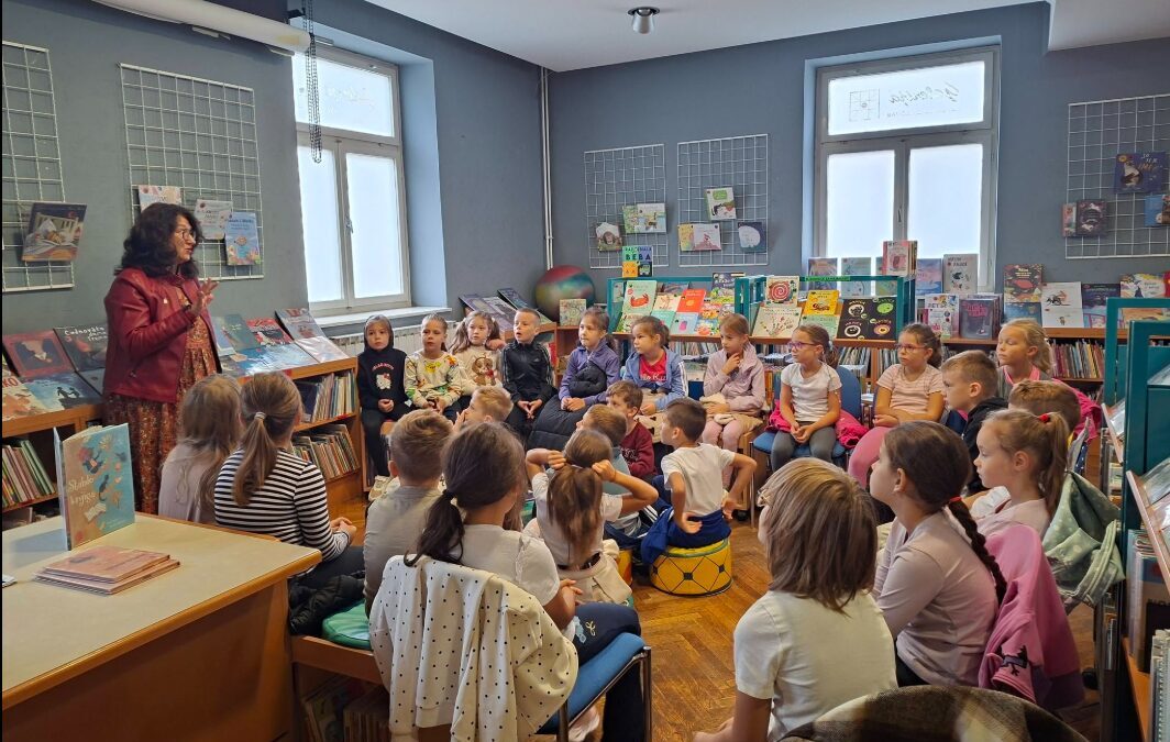 1.b razreda u posjetu Narodnoj knjižnici “Petar Preradović”